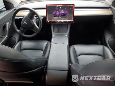 Zdjęcie 8 z 13 samochodu: 2022 TESLA MODEL Y VIN:7SAYGDEE6NF385845 - miniatura