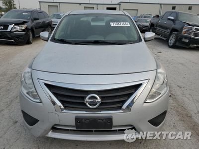 Piąte zdjęcie samochodu w środku: 2016 NISSAN VERSA S VIN:3N1CN7AP2GL823046 - miniatura