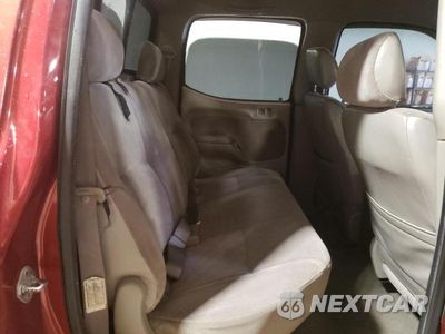 Zdjęcie 10 z 12 samochodu: 2004 TOYOTA TACOMA DOUBLE CAB VIN:5TEHN72N04Z393462 - miniatura