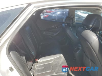 Zdjęcie 10 z 12 samochodu: 2015 HYUNDAI AZERA VIN:KMHFG4JG3FA440365 - miniatura