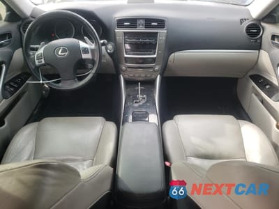 Zdjęcie 8 z 12 samochodu: 2012 LEXUS IS 250 VIN:JTHBF5C23C5172515 - miniatura