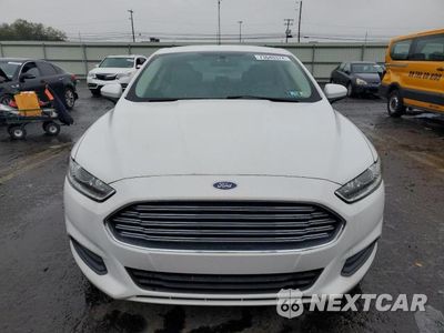 Piąte zdjęcie samochodu w środku: 2019 FORD FUSION S VIN:3FA6P0G75GR322805 - miniatura