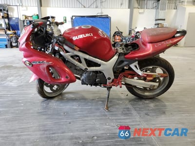 Trzecie zdjęcie samochodu z tyłu: 2001 SUZUKI SV650 S VIN:JS1VP52A912106077 - miniatura