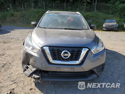 Piąte zdjęcie samochodu w środku: 2019 NISSAN KICKS S VIN:3N1CP5CU5KL531806 - miniatura
