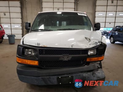 Piąte zdjęcie samochodu w środku: 2004 CHEVROLET EXPRESS G3500 VIN:1GCHG35U641129811 - miniatura