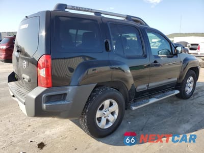 Trzecie zdjęcie samochodu z tyłu: 2013 NISSAN XTERRA X VIN:5N1AN0NU8DN823314 - miniatura