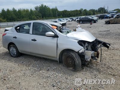 Czwarte zdjęcie samochodu z boku: 2016 NISSAN VERSA S VIN:3N1CN7AP0GL833249 - miniatura