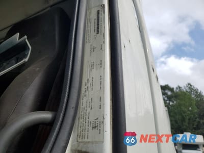 Zdjęcie 10 z 10 samochodu: 2018 VOLVO VN VNL VIN:4V4NC9EH6JN887788 - miniatura