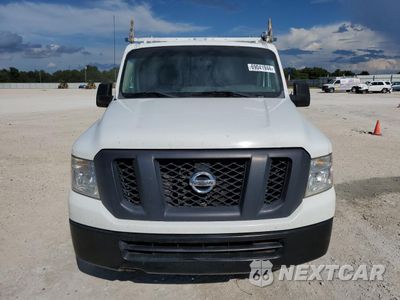 Piąte zdjęcie samochodu w środku: 2015 NISSAN NV 1500 VIN:1N6BF0KY5FN802854 - miniatura