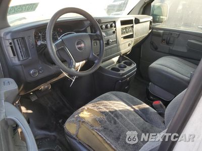 Zdjęcie 8 z 13 samochodu: 2009 GMC SAVANA G2500 VIN:1GTGG25C491109741 - miniatura