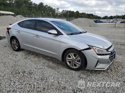 Czwarte zdjęcie samochodu z boku: 2019 HYUNDAI ELANTRA SEL VIN:KMHD84LF4KU742037 - miniatura