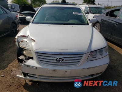 Piąte zdjęcie samochodu w środku: 2006 HYUNDAI AZERA SE VIN:KMHFC46F86A121829 - miniatura