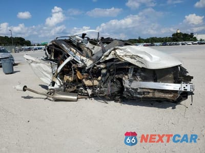 Czwarte zdjęcie samochodu z boku: 2019 TOYOTA HIGHLANDER LIMITED VIN:5TDYZRFH9KS314367 - miniatura