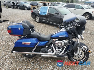 2010 HARLEY-DAVIDSON FLHTK 1HD1KEM14AB621163 - główne zdjęcie licytacji z USA - miniatura