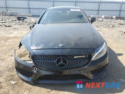 Piąte zdjęcie samochodu w środku: 2018 MERCEDES-BENZ C 300 4MATIC VIN:WDDWJ4KB7JF675183 - miniatura