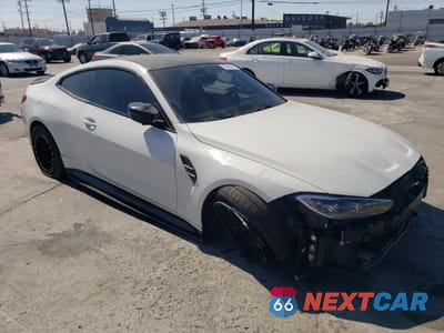 Czwarte zdjęcie samochodu z boku: 2024 BMW M4 COMPETITION VIN:WBS33AZ02RCR05020 - miniatura