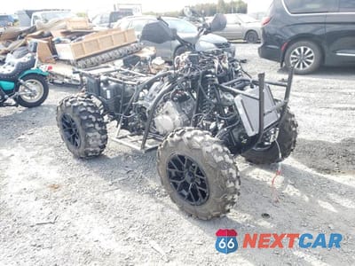 2024 CAN OUTLANDER MAX 700 EFI XT 4X4 3JB3PA541RJ004325 - główne zdjęcie licytacji z USA - miniatura