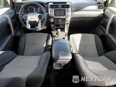 Zdjęcie 8 z 16 samochodu: 2017 TOYOTA 4RUNNER SR5 VIN:JTEZU5JR6H5157080 - miniatura