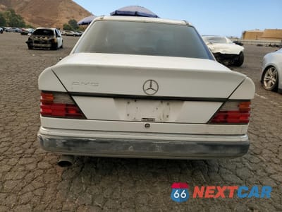 Zdjęcie 6 z 12 samochodu: 1991 MERCEDES-BENZ 300 E VIN:WDBEA30D3MB432100 - miniatura