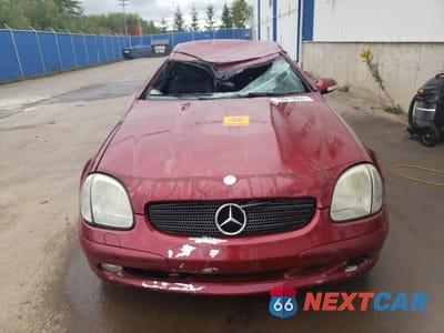 Piąte zdjęcie samochodu w środku: 2001 MERCEDES-BENZ SLK 320 VIN:WDBKK65F81F195913 - miniatura