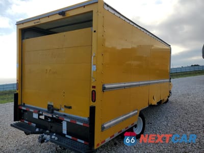 Trzecie zdjęcie samochodu z tyłu: 2021 FORD ECONOLINE E350 SUPER DUTY CUTAWAY VAN VIN:1FDWE3FN8MDC03163 - miniatura