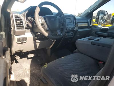 Zdjęcie 8 z 12 samochodu: 2017 FORD F450 SUPER DUTY VIN:1FDUF4GT7HEC48215 - miniatura