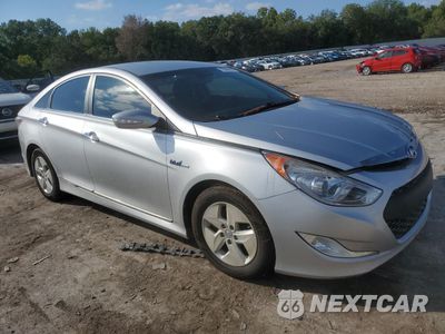 Czwarte zdjęcie samochodu z boku: 2012 HYUNDAI SONATA HYBRID VIN:KMHEC4A41CA031743 - miniatura