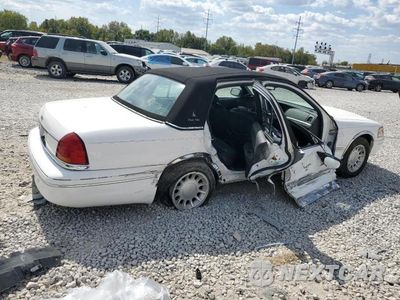 Trzecie zdjęcie samochodu z tyłu: 2000 FORD CROWN VICTORIA LX VIN:2FAFP74W0YX131199 - miniatura