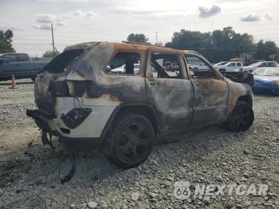 Trzecie zdjęcie samochodu z tyłu: 2018 JEEP GRAND CHEROKEE LAREDO VIN:1C4RJFAG6JC352969 - miniatura
