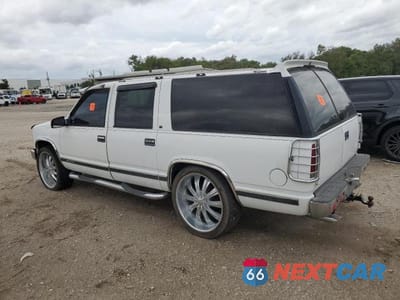 Drugie zdjęcie samochodu z przodu: 1996 CHEVROLET SUBURBAN C1500 VIN:3GNEC16R2TG153351 - miniatura