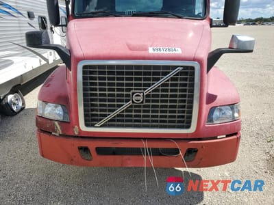 Zdjęcie 7 z 10 samochodu: 2005 VOLVO VN VNM VIN:4V4M19GF95N387577 - miniatura