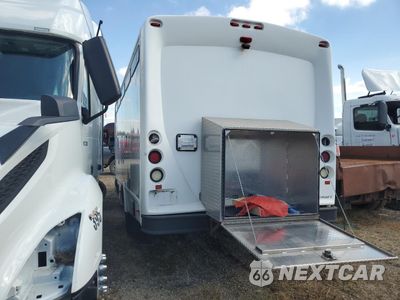 Trzecie zdjęcie samochodu z tyłu: 2015 CHEVROLET EXPRESS G4500 VIN:1GB6G5BG8F1255497 - miniatura