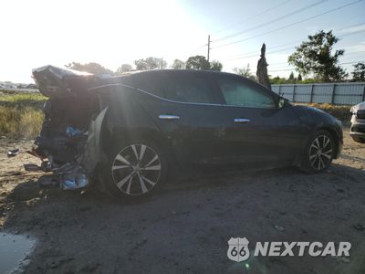 Trzecie zdjęcie samochodu z tyłu: 2018 NISSAN MAXIMA 3.5S VIN:1N4AA6AP7JC409635 - miniatura