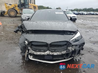 Piąte zdjęcie samochodu w środku: 2021 BMW M235XI VIN:WBA13AL06M7G68542 - miniatura