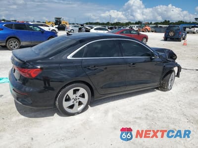 Trzecie zdjęcie samochodu z tyłu: 2023 AUDI A3 PREMIUM VIN:WAUAUDGYXPA103763 - miniatura