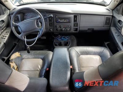 Zdjęcie 8 z 12 samochodu: 2002 DODGE DURANGO R/T VIN:1B4HS78ZX2F170310 - miniatura