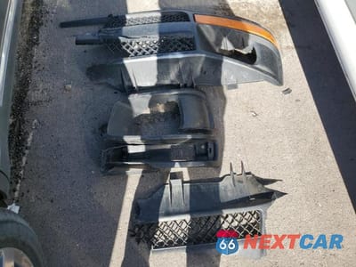 Zdjęcie 13 z 14 samochodu: 2005 CHEVROLET EXPRESS G1500 VIN:1GCFG15X851134502 - miniatura