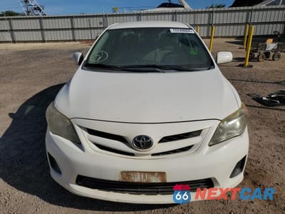 Piąte zdjęcie samochodu w środku: 2012 TOYOTA COROLLA BASE VIN:2T1BU4EE5CC905210 - miniatura