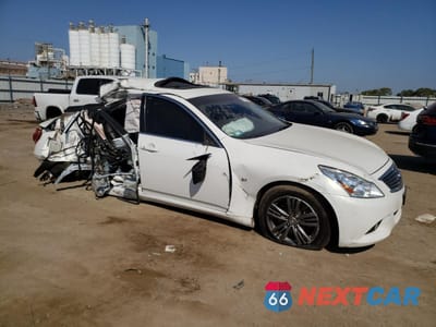 Czwarte zdjęcie samochodu z boku: 2015 INFINITI Q40 VIN:JN1CV6AR0FM523750 - miniatura