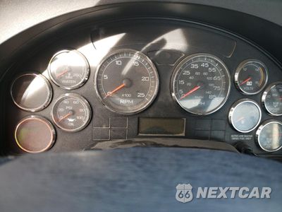Zdjęcie 8 z 10 samochodu: 2009 INTERNATIONAL PROSTAR PREMIUM VIN:2HSCUAPR99C089818 - miniatura