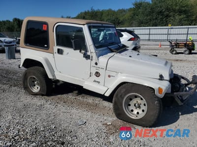 Czwarte zdjęcie samochodu z boku: 2000 JEEP WRANGLER / TJ SAHARA VIN:1J4FA59SXYP764539 - miniatura