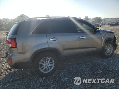 Trzecie zdjęcie samochodu z tyłu: 2015 KIA SORENTO LX VIN:5XYKT4A65FG584988 - miniatura