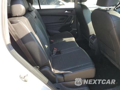 Zdjęcie 10 z 12 samochodu: 2018 VOLKSWAGEN TIGUAN SE VIN:3VV3B7AX0JM125074 - miniatura