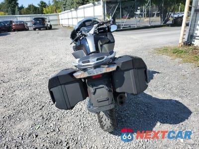 Czwarte zdjęcie samochodu z boku: 2019 BMW R 1250 RT VIN:WB10J6304KZG33482 - miniatura