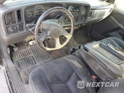Zdjęcie 8 z 12 samochodu: 2002 CHEVROLET SILVERADO C1500 VIN:2GCEC19V831159326 - miniatura