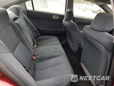 Zdjęcie 10 z 12 samochodu: 2004 MITSUBISHI GALANT LS HIGH VIN:4A3AB46S64E049109 - miniatura