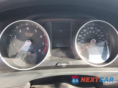 Zdjęcie 9 z 13 samochodu: 2015 VOLKSWAGEN GTI VIN:3VWYT7AU1FM044418 - miniatura