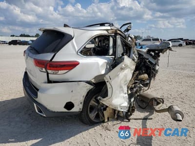 Trzecie zdjęcie samochodu z tyłu: 2019 TOYOTA HIGHLANDER LIMITED VIN:5TDYZRFH9KS314367 - miniatura
