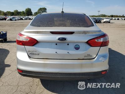 Zdjęcie 6 z 12 samochodu: 2013 FORD FOCUS SE VIN:1FADP3F21DL351940 - miniatura