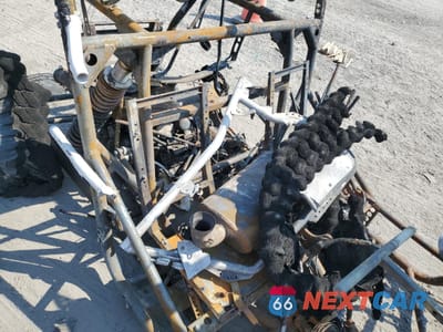 Zdjęcie 6 z 10 samochodu: 2014 POLARIS RZR 1000 XP EPS VIN:4XAST1EA9EF357003 - miniatura